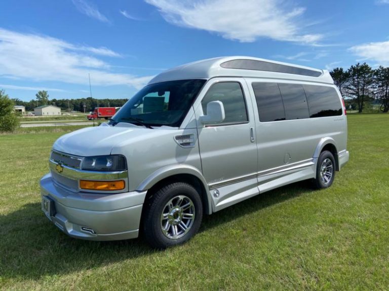 Chevy/GMC Summit White - Explorer Van